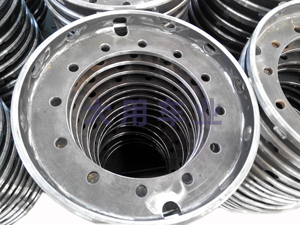 矿用宽体车轮辐